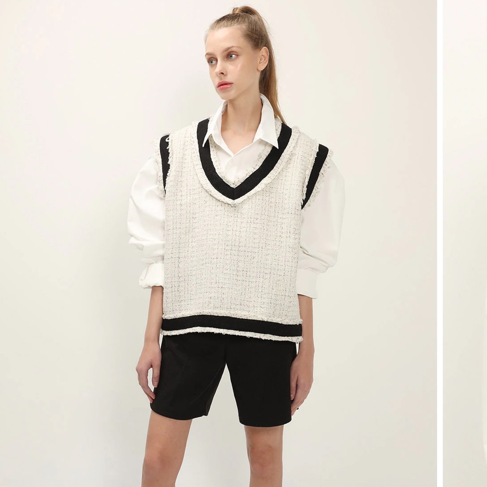 TWEED VEST SIZE S/M - ivory - NEW